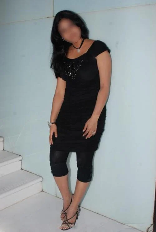 Call Girls Golf Links